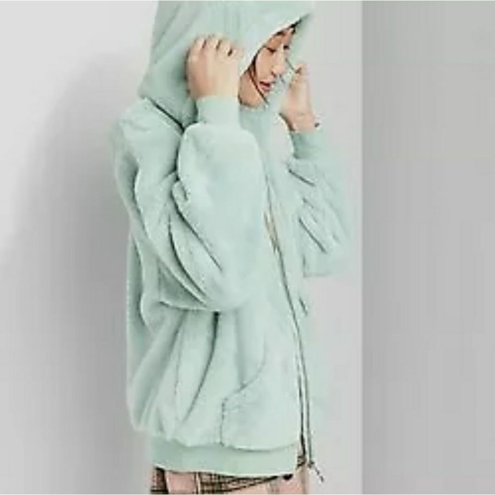 WILD FABLE Zip-Up Faux Fur Hooded Mint Jacket